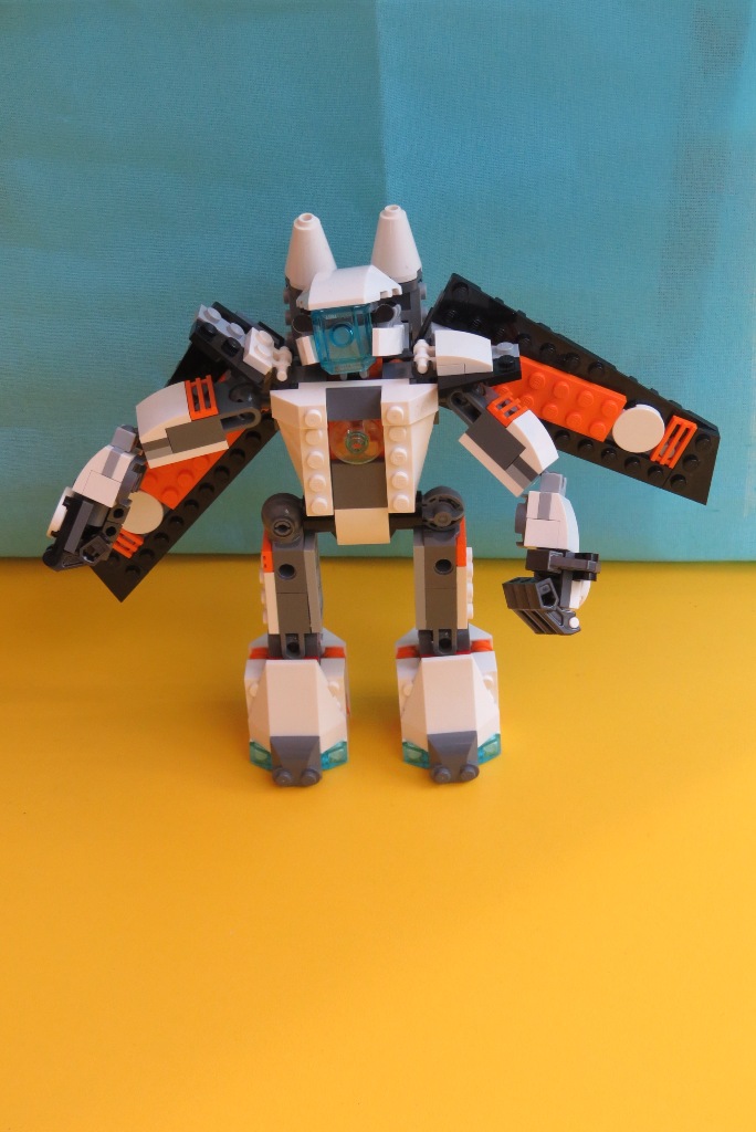 Робот из Лего