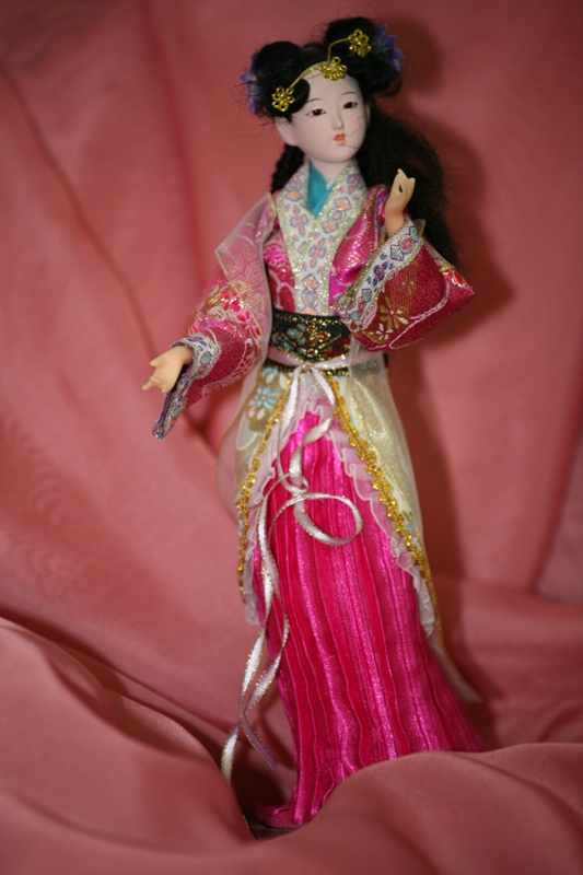Сувенирная  кукла Китай