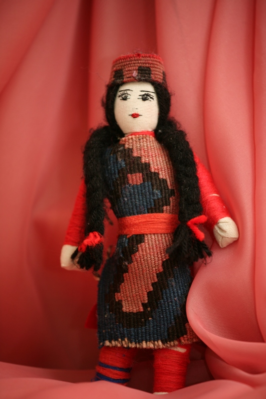 Кукла Армении