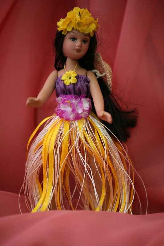 Фарфоровая кукла Алана/кукла Гавайи