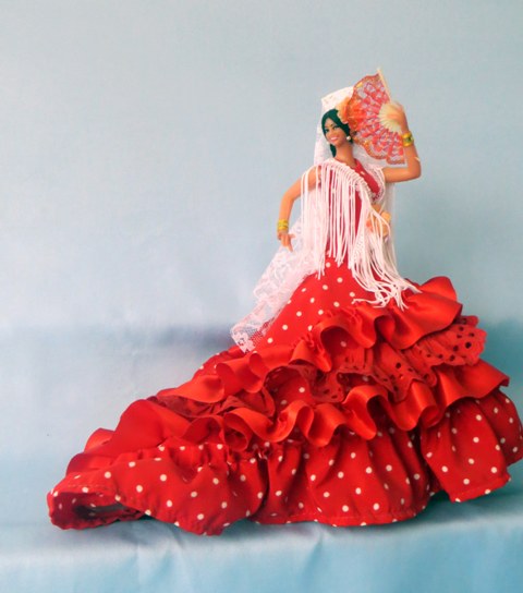 Кукла  в испанском костюме