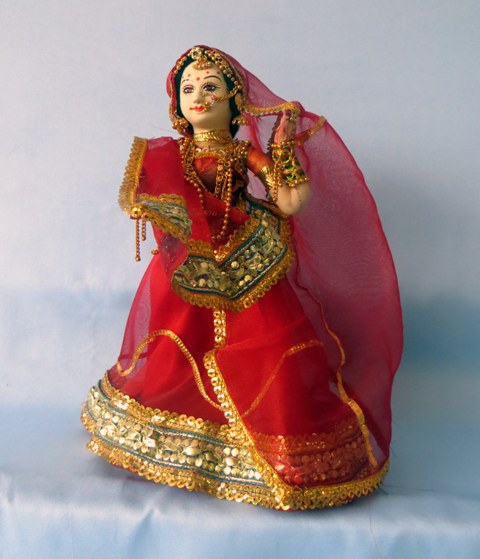 Кукла в женском индийском наряде