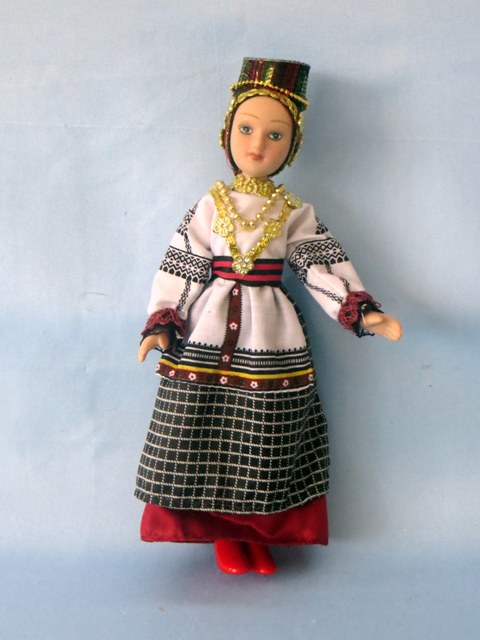 Кукла в праздничном костюме Воронежской губернии