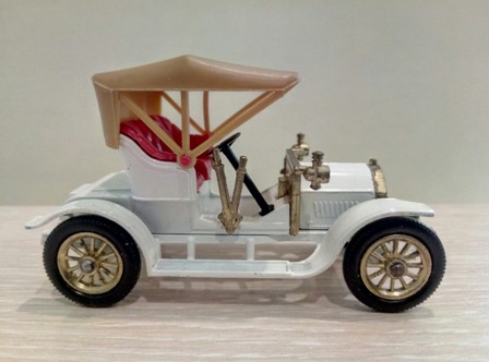 Игрушечная модель автомобиля Опель