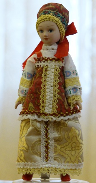 Кукла в летнем костюме Костромской губернии