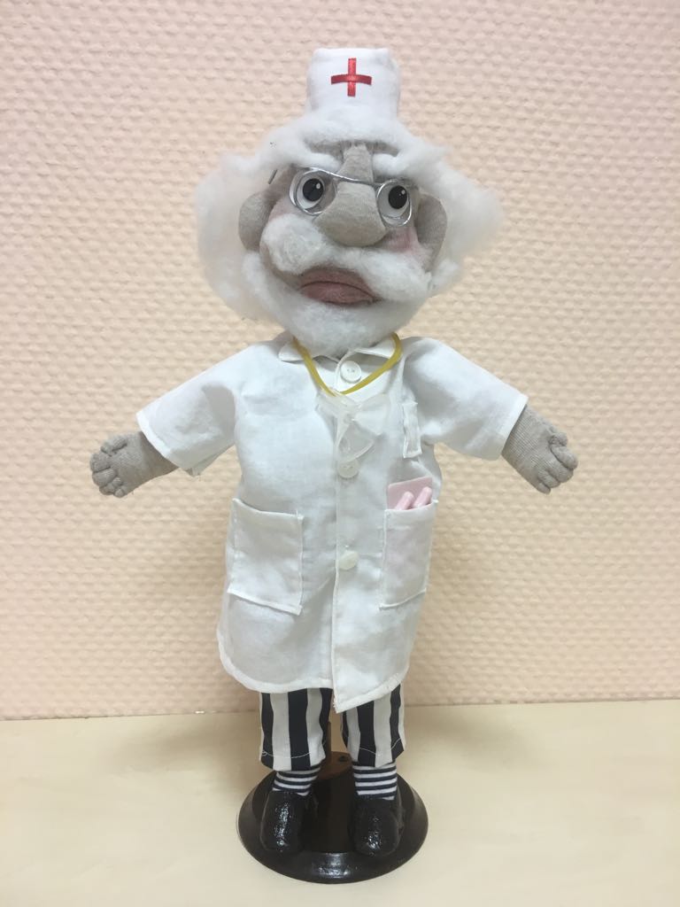 Кукла  «Доктор Айболит»